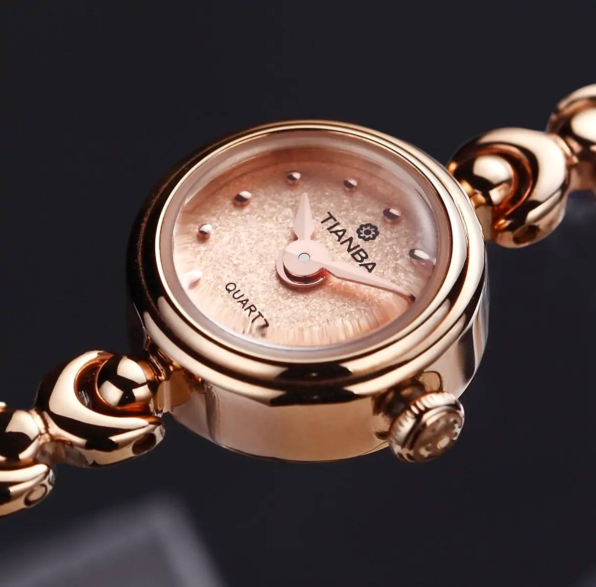 Women’s Rose Gold Bracelet Watch, Modern Jewelry Piece for Daily Style - Alain Carnet Watch