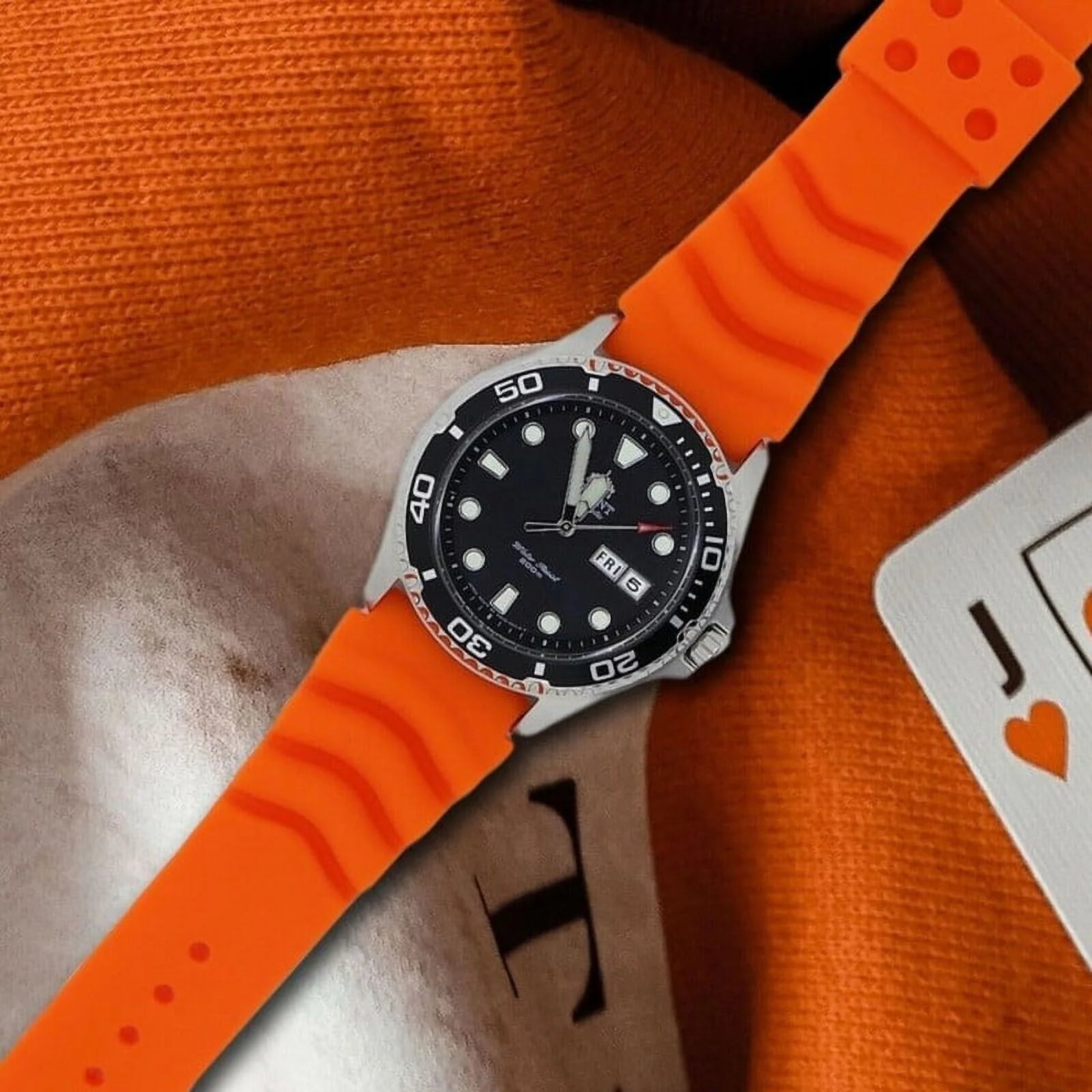 Silicone Watch Strap Compatible with Smartwatches and Traditional Watches - Alain Carnet Watch